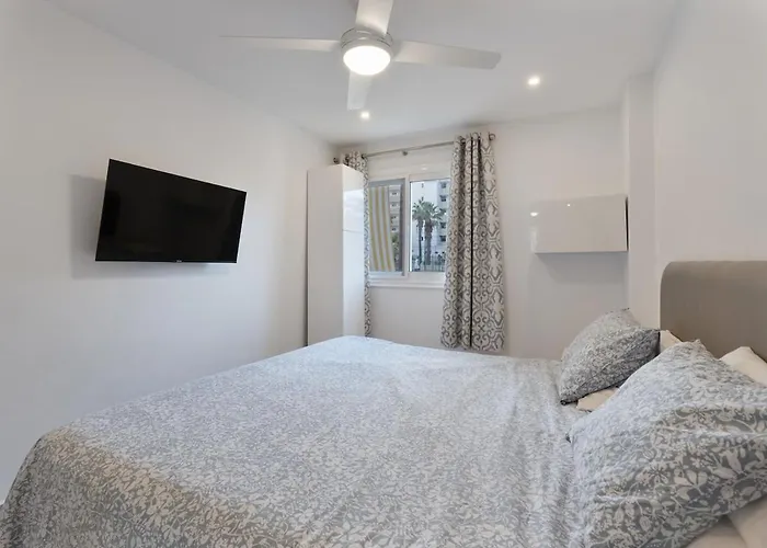 Dorado 206 アパート アロナ